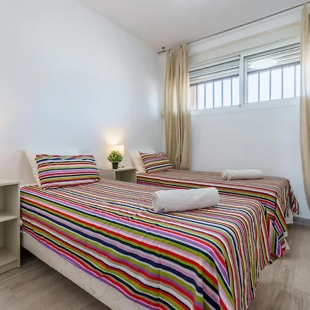 Frente A La Playa, Zona Tranquila Apartment