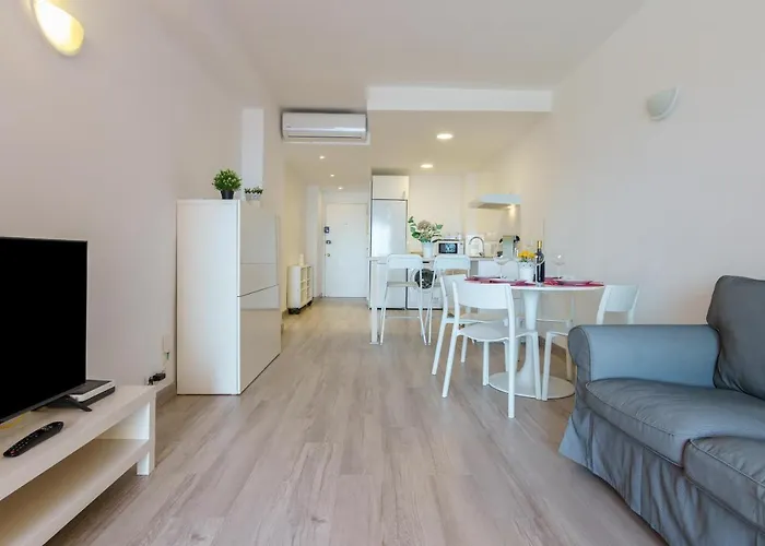 Apartamento Frente A La Playa, Zona Tranquila *