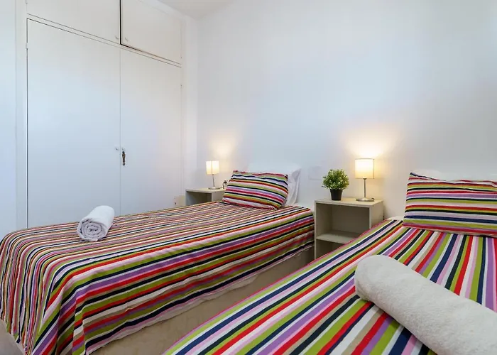 Frente A La Playa, Zona Tranquila Apartamento *