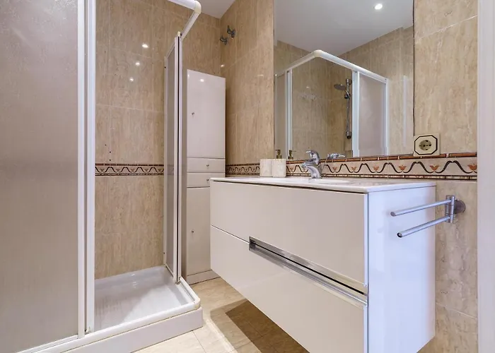 Apartamento Frente A La Playa, Zona Tranquila *